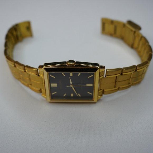 Orient Gold-Tone Dress Watch Black Dial Quartz Japan Water Resist Bracelet Watch - Picture 5 of 7